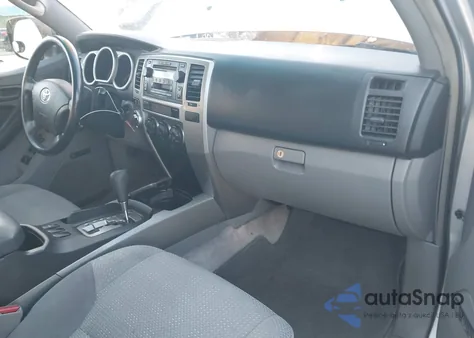 2003 Toyota 4Runner Sr5 V8 z USA, uszkodzony, nr VIN JTEBT14R030009330